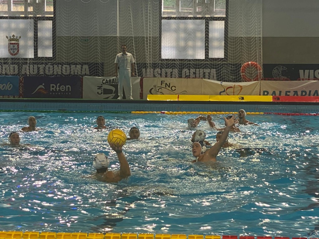 El CN Caballa se apaga en el último cuarto y entrega la victoria al Tenerife Echeyde (11-16)
