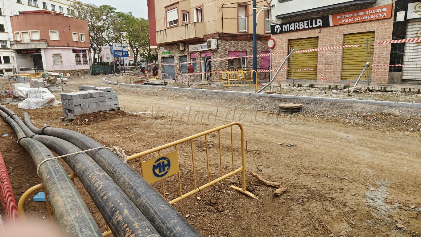 El PSOE exige al Gobierno que duplique la frecuencia de la Línea 3 mientras duren las obras en Hadú