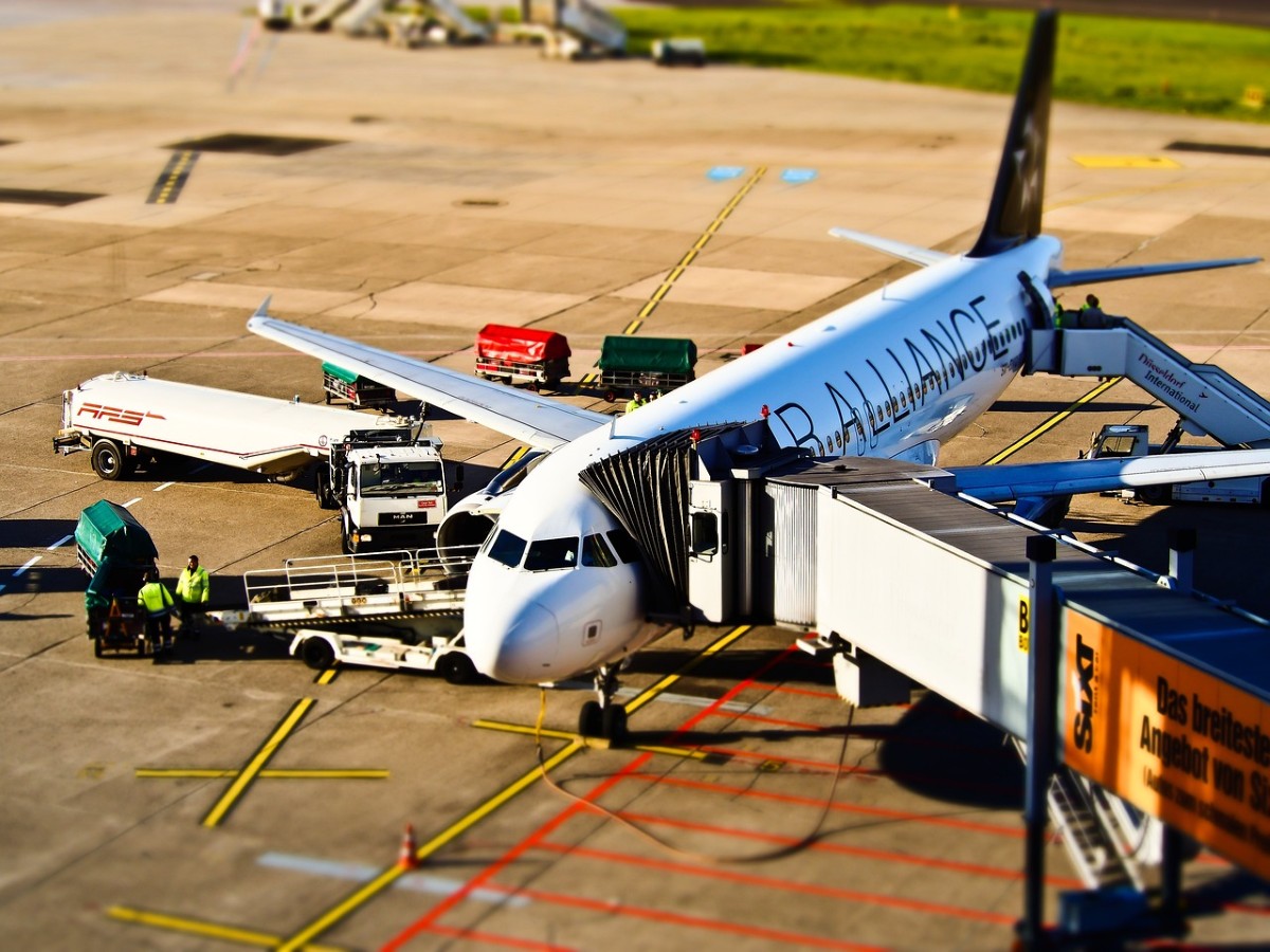 Viajar con niños desde Sevilla San Pablo: servicios y consejos para las familias