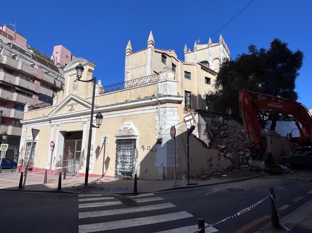 Demolición parcial de la Comandancia de Obras, patrimonio con protección integral