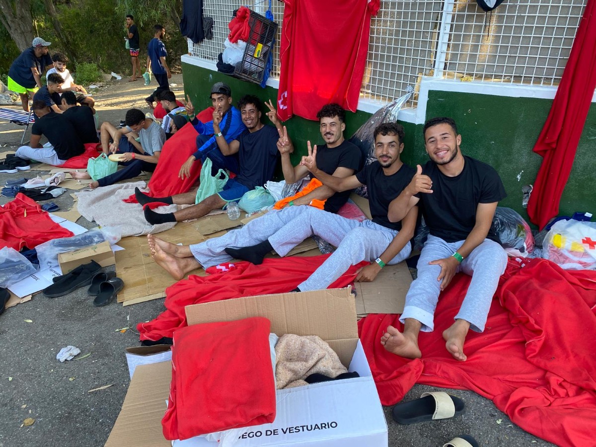 Delegación y Ciudad trasladan al Gobierno la presión migratoria tras más de mil entradas en una semana