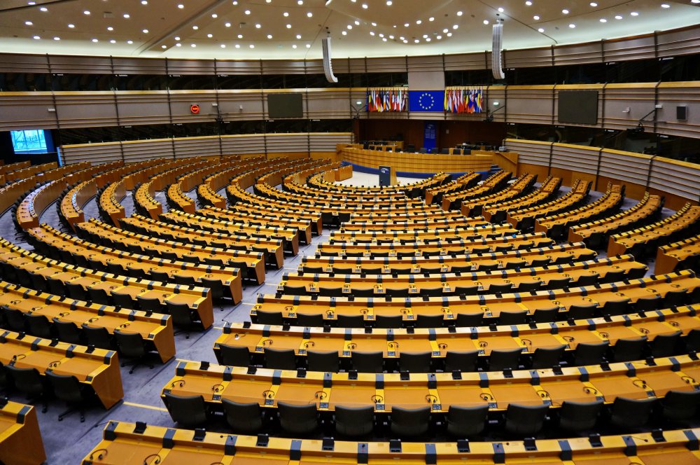 El PP lleva la crisis de Ceuta al Parlamento Europeo y acusa a Sánchez de poner en riesgo la frontera de la UE