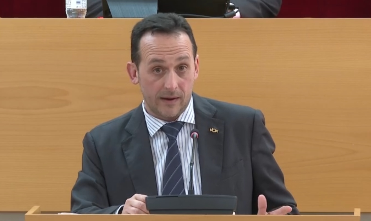 Redondo y Vivas enfrentan sus modelos de ciudad en un tenso Debate del Estado de Ceuta