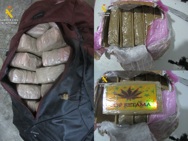 Detenido un nadador en aguas de Ceuta con 26 kilos de hachís