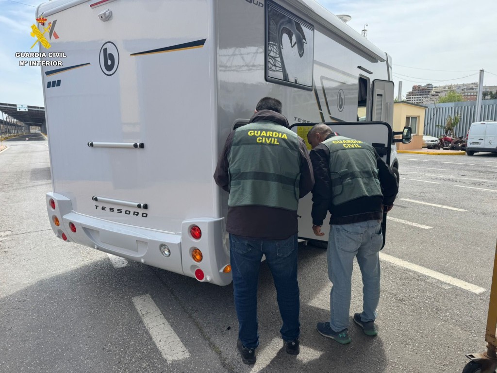 Detenida una mujer con 800 kilos de hachís ocultos en una autocaravana