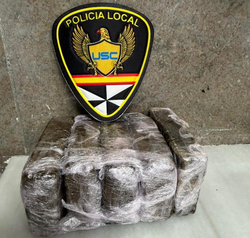 Dos detenidos e intervenidos cerca de medio kilo de hachís