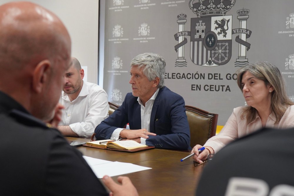 Interior refuerza Ceuta con más policías mientras 5.000 adultos siguen pendientes de retorno