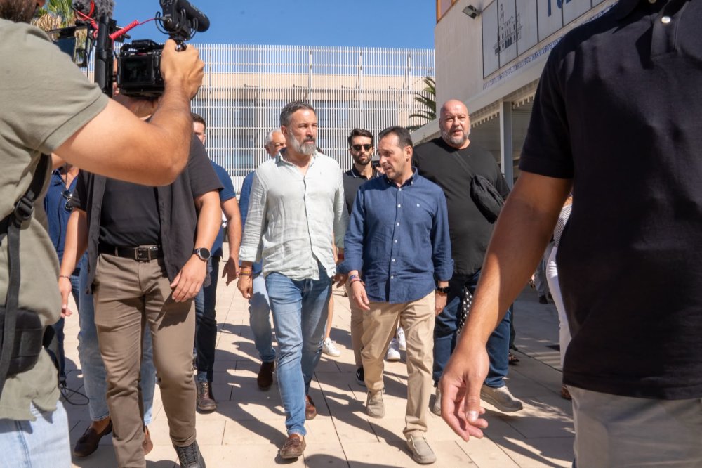 Abascal lanza su acusación más dura contra Sánchez por Ceuta: "La está abandonando y entregando a Marruecos"
