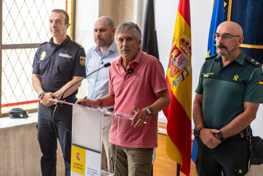 Marlaska destaca que “en 24 horas” se ha revertido la crisis migratoria en Ceuta 
