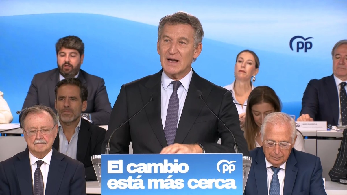 Feijóo anuncia que el PP creará en el Senado una comisión de investigación sobre Ceuta
