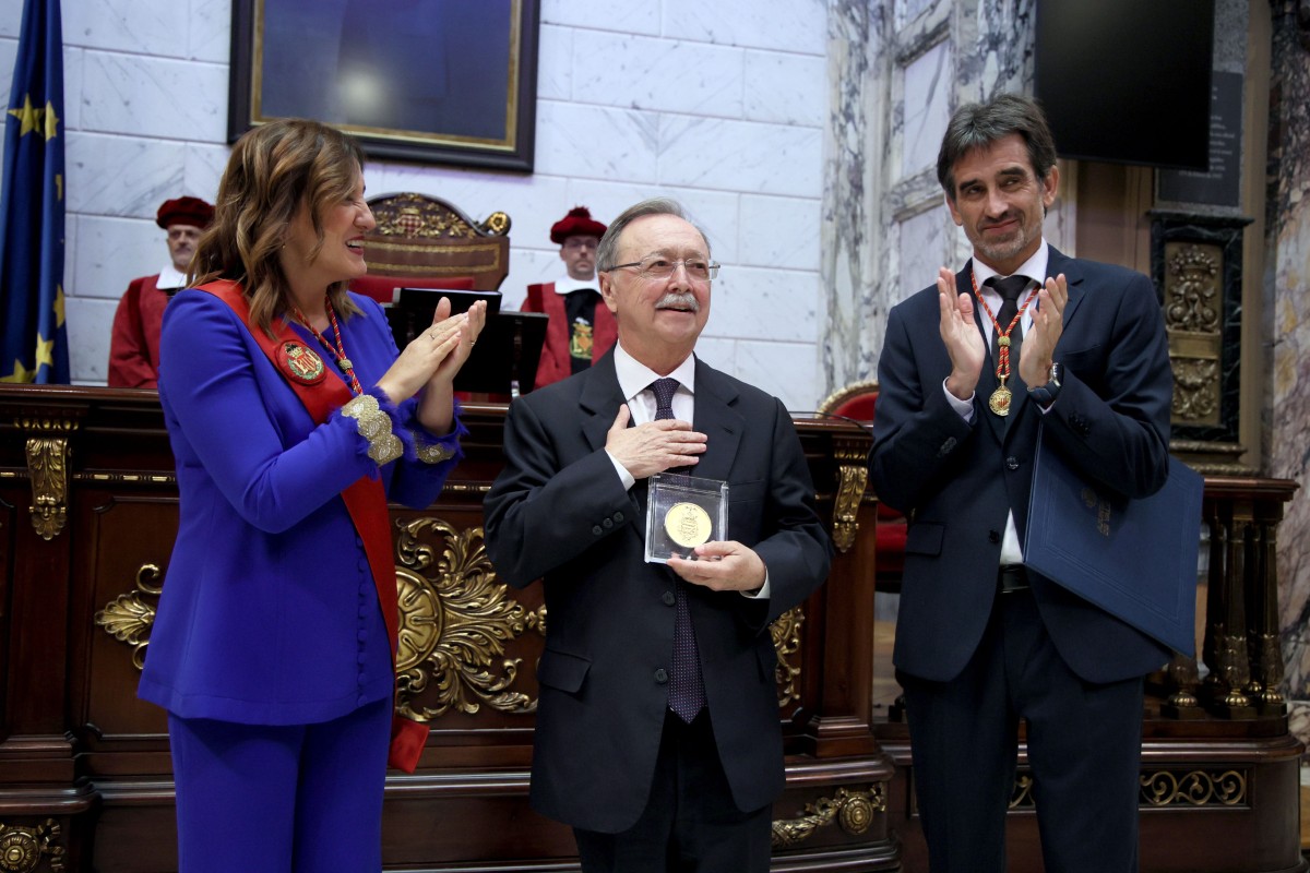 Vivas reivindica el lazo Ceuta-Valencia y agradece el apoyo en un “momento muy difícil”