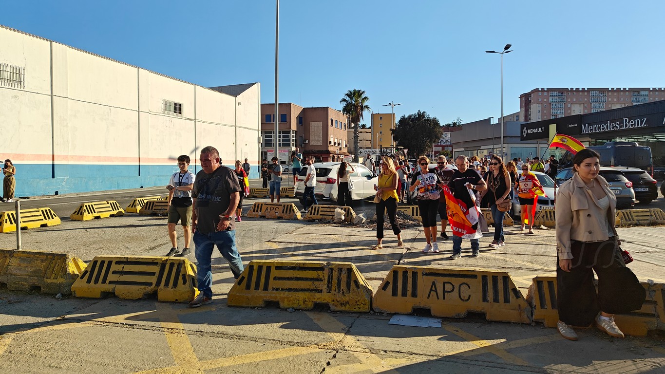 Cadena Humana Defensa Ceuta 05