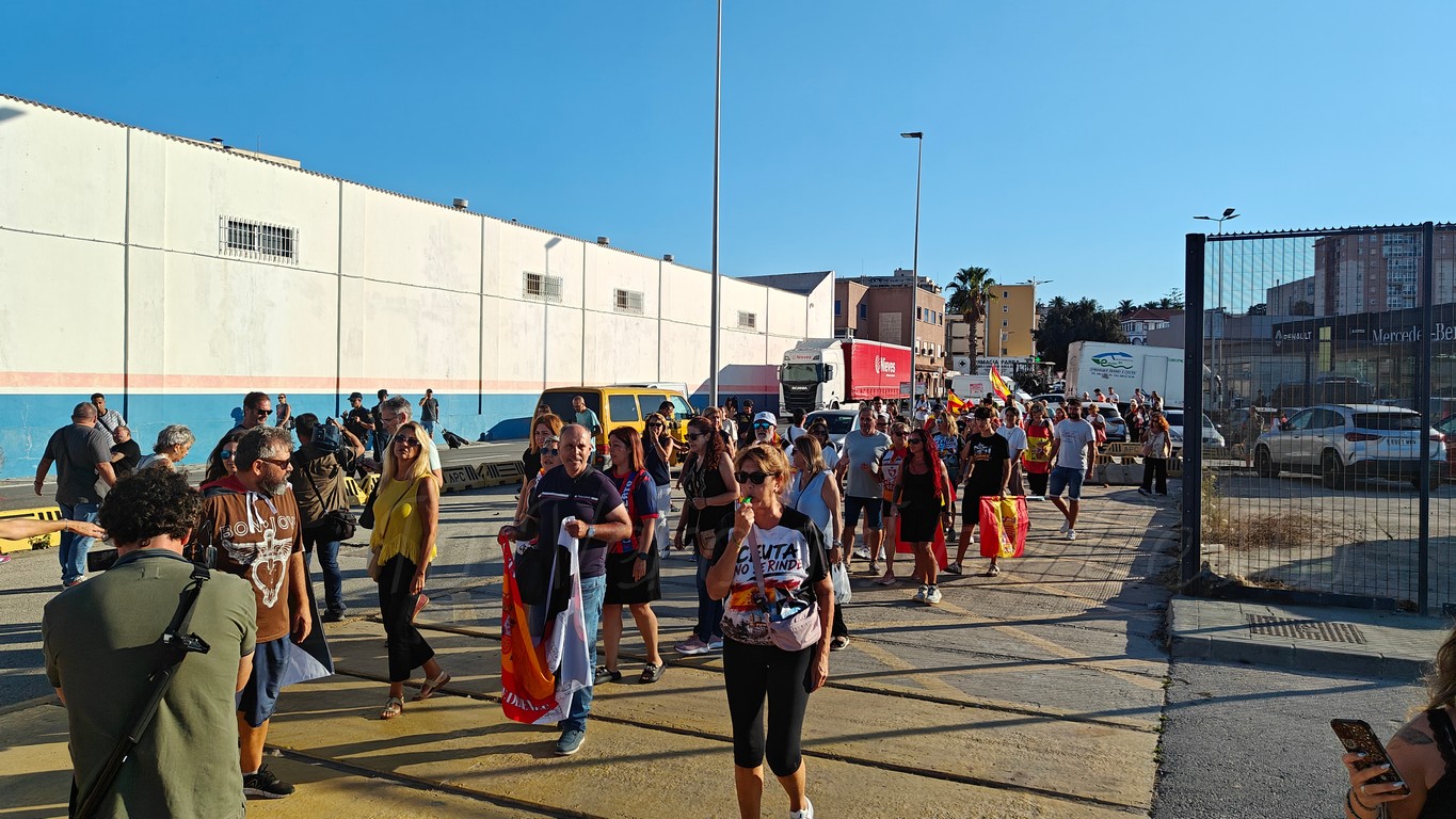 Cadena Humana Defensa Ceuta 07