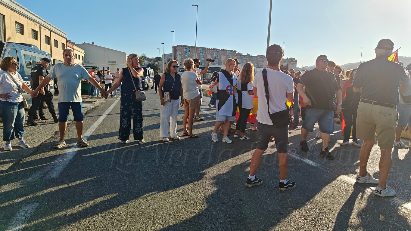 Cadena Humana Defensa Ceuta 12