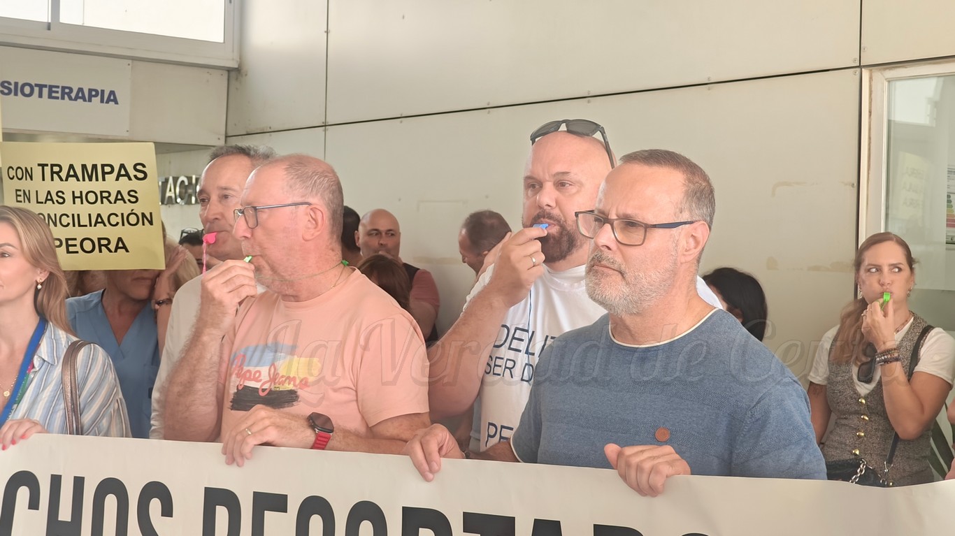 Junta Personal Sanitario protesta 0106 04