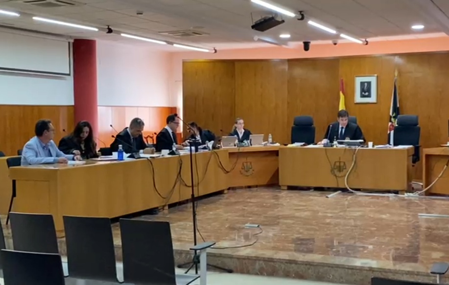 Se reinicia el juicio contra el agente de la Policía Local que fue condenado por matar de un tiro a su mujer