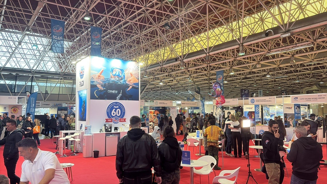 Servicios Turísticos promociona los fondos marinos en la 26 edición de la feria de submarinismo en Cornellá 