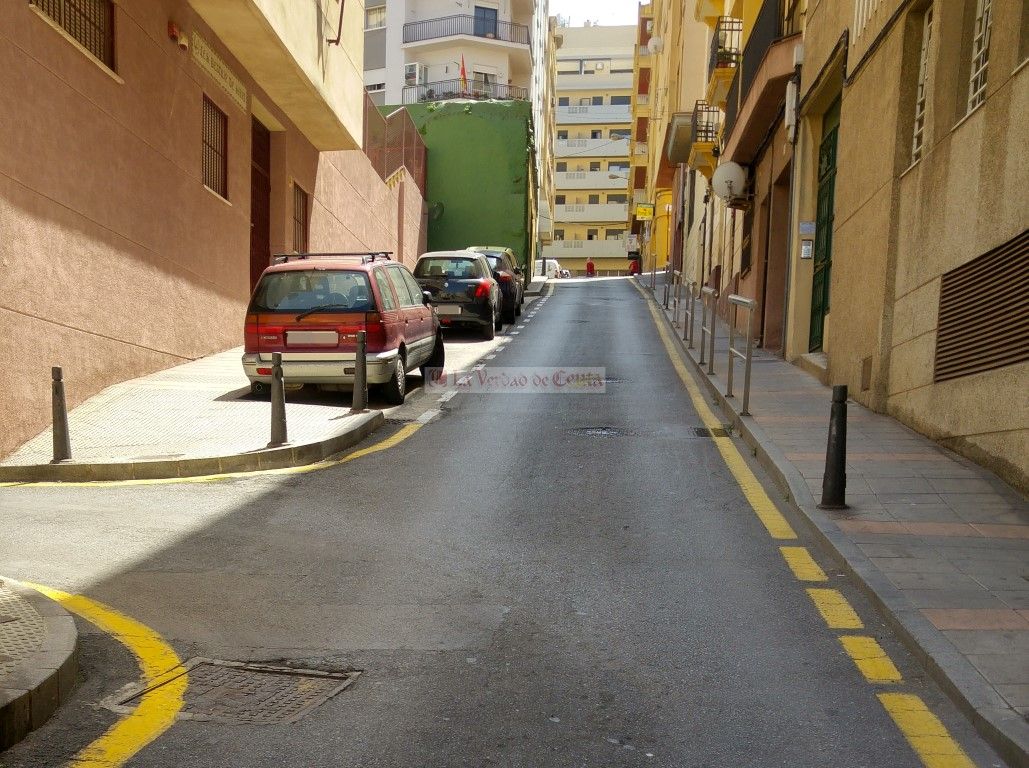 La joven dio a luz en la Calle González Besada, junto al colegio Beatriz de Silva. Foto LVC