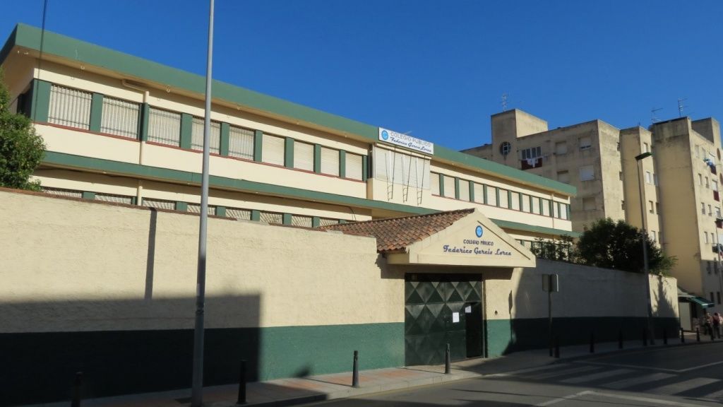 La Ciudad encarga a TRAGSA la retirada de la cubierta de amianto del colegio García Lorca