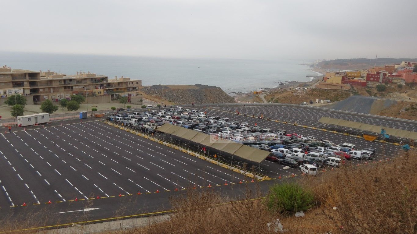 “La explanada de Loma Colmenar seguirá abierta porque es muy buena para Ceuta, la frontera y la OPE”.