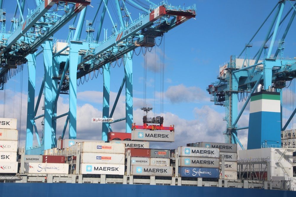 La huelga de los estibadores, sin incidencia en Ceuta, alcanza un seguimiento del 99,93%. LVC