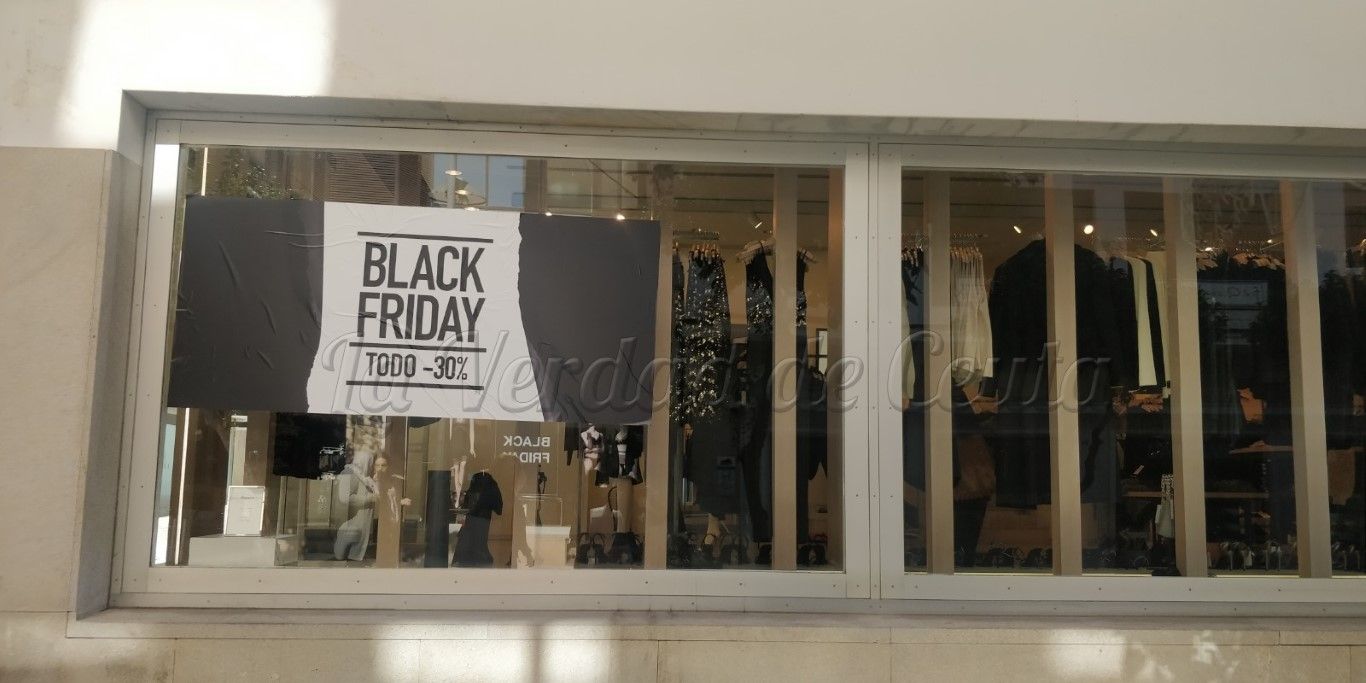 La OCU advierte de que en el Black Friday no siempre se bajan los precios