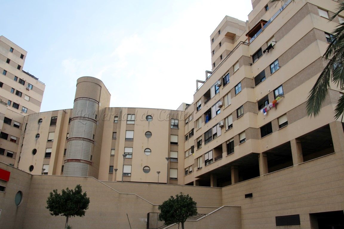 Cuatro personas auxiliadas tras un incendio en una vivienda de Patio Páramo