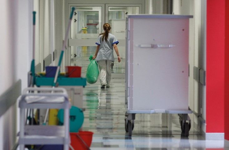 Piden realizar test a los trabajadores de residencias para evitar una nueva ola de mortalidad entre los mayores