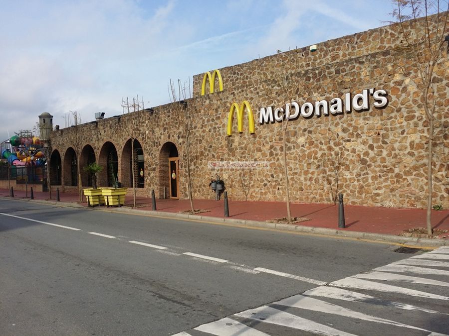 El McDonald de Ceuta incrementa los precios de los menús