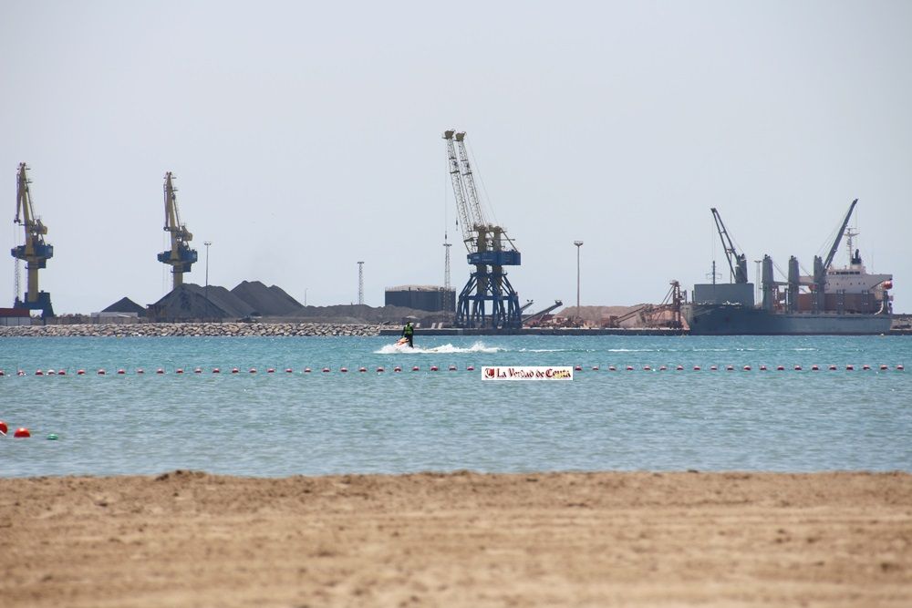 El puerto de Melilla instala nuevos vallados de seguridad contra los polizones