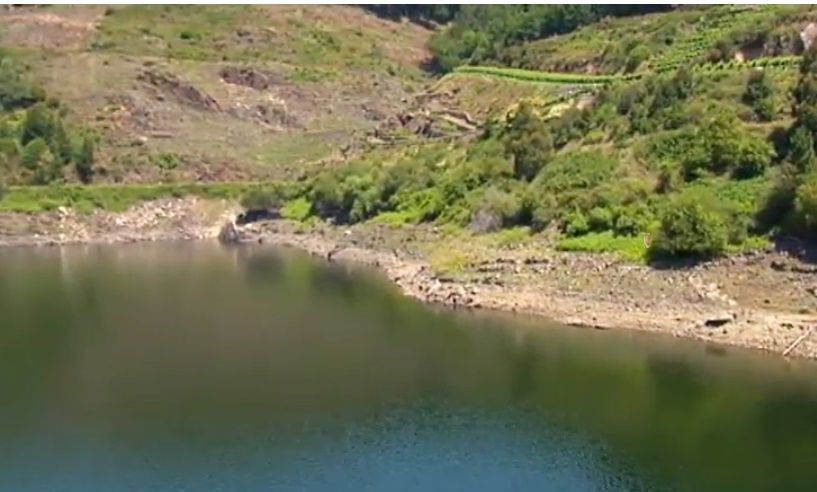 La mala gestión del agua agrava la sequía y los impactos en el medio ambiente.