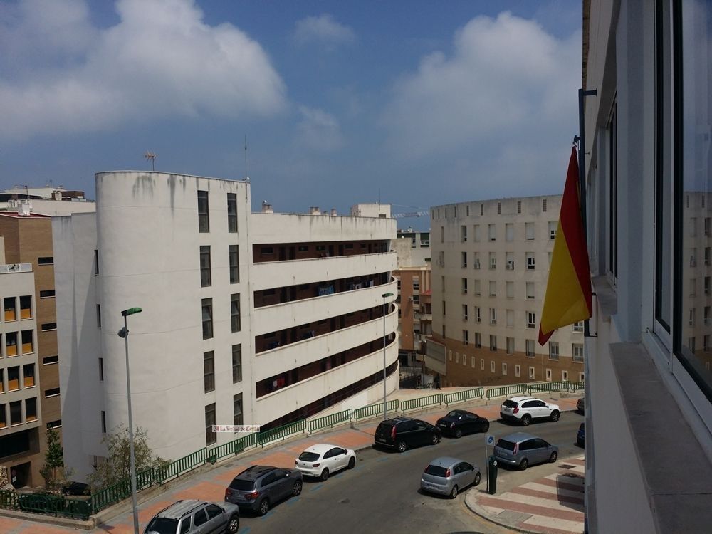 Gobierno y Ministerio de Fomento firmarán el convenio para las ayudas al alquiler. LVC