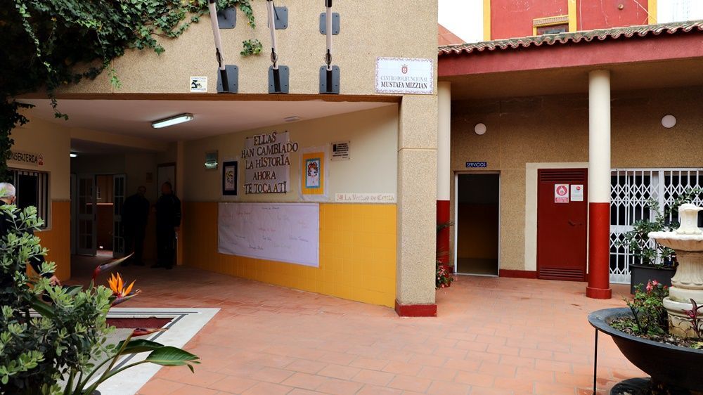 El PSOE denuncia que el Polifuncional del Príncipe sigue cerrando por las tardes