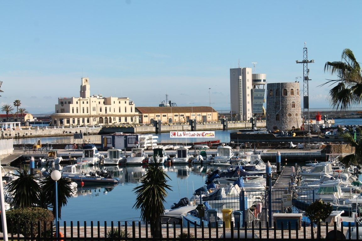 La embarcación se encontraba en el Puerto Deportivo de Ceuta