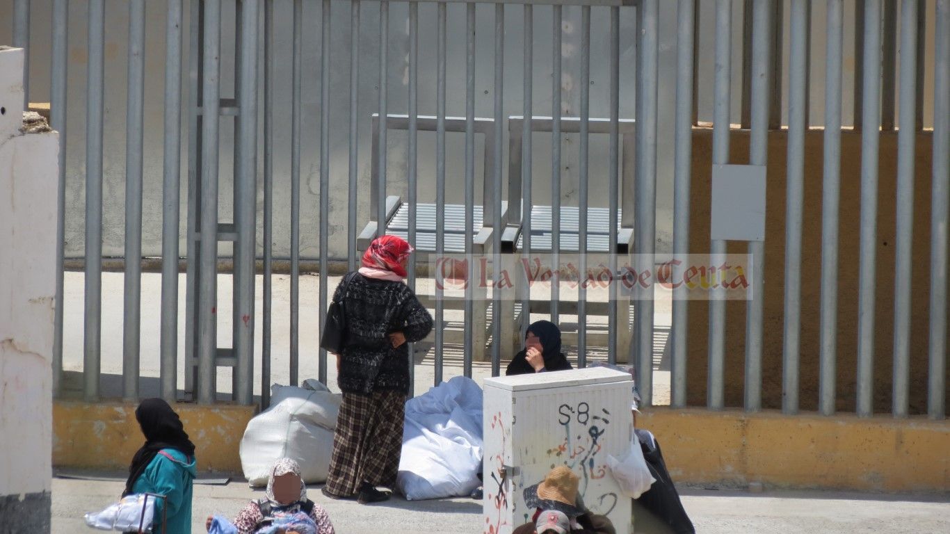 El Tarajal II permanecerá cerrado mañana hasta que Marruecos pueda garantizar la seguridad