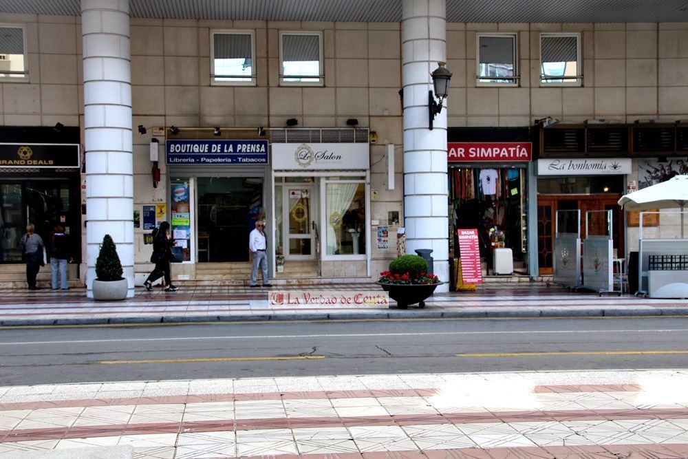 Los autónomos dicen que el pequeño comercio atraviesa un mal momento pero no se rinde.
