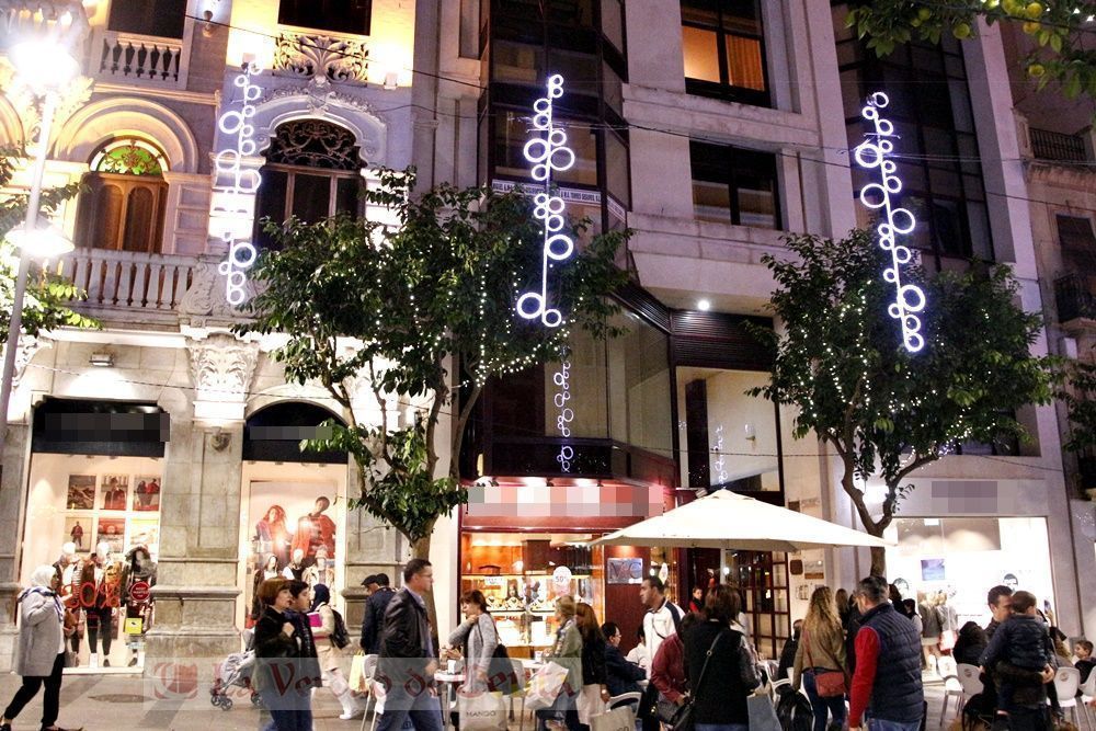 El adelanto de las compras y el comercio on line reducen el gasto de los hogares en Navidad.