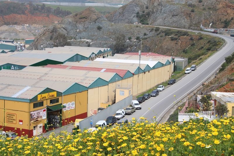 La CECE muestra su preocupación por las pérdidas económicas de las empresas ceutíes ante el problema de la frontera