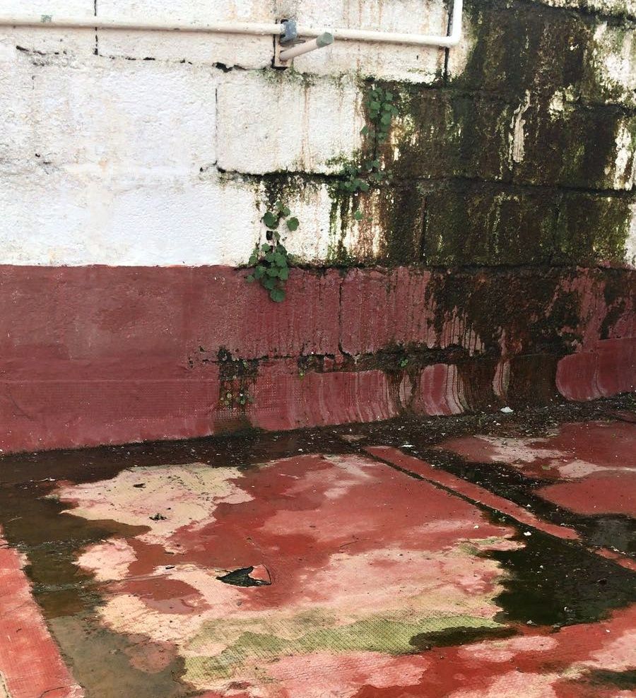 denuncian Agua fecales carretera servicio 17 08 18