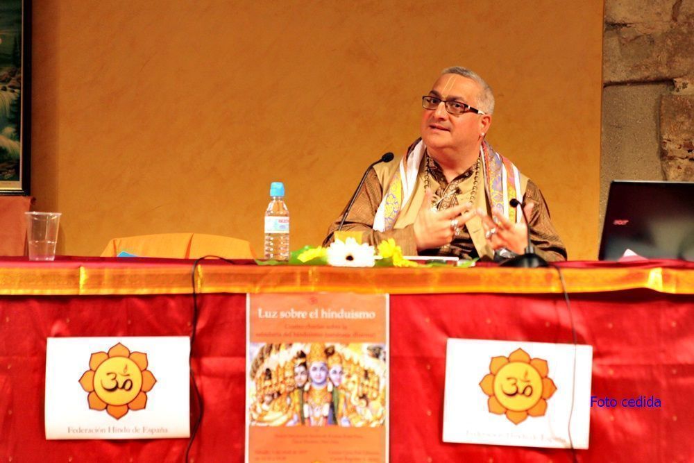 Investigando la estructura de la Bhagavad-gita, por Juan Carlos Ramchandani