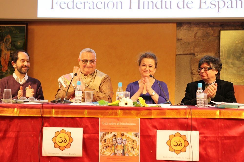 Presentación en Barcelona de la Federación Hindú de España Naren Herrero*. Foto cedida